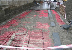 Ulucami kaldırımları buzlanmayacak!